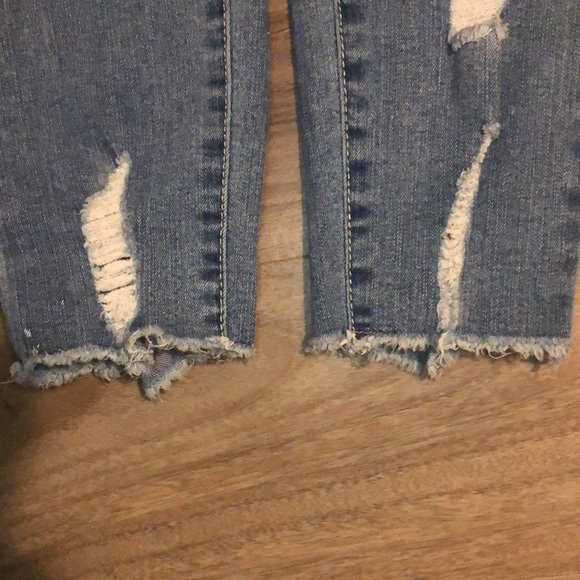 WallFlower Luscious Curve Fit Ripped Jeans - Picture 5 of 8